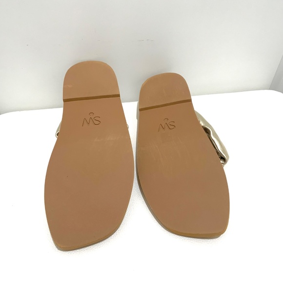 Stuart Weitzman Gold Metallic Cassie Round Toe Slip On Leather Flip Flop Sandals - Picture 6 of 9